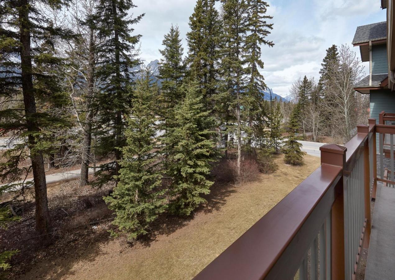 Newly Renovated Grizzly Lodge, Spacious 3Br 2Ba With Open Pool, Hot Tub Canmore Luaran gambar